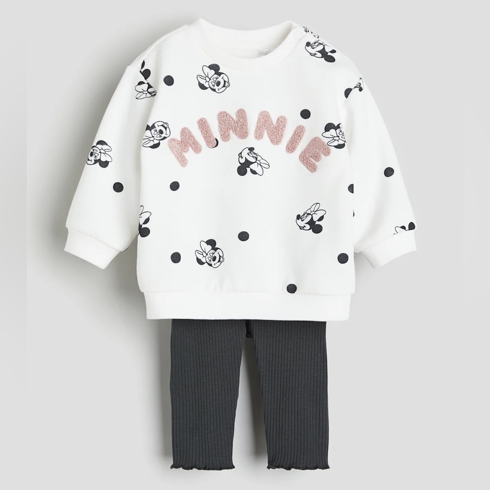 H&M Toddler Minnie Mouse outfit set. Disney Sweater and leggings size-18 months
